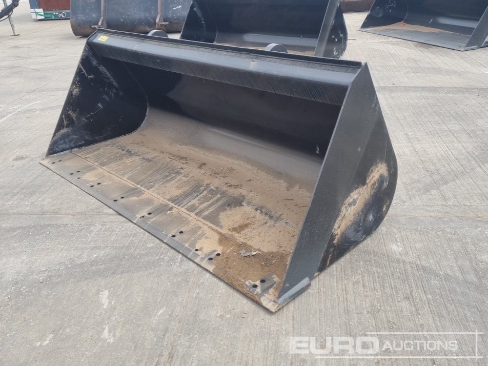 Unused Strickland 90" Loading Bucket to suit JCB Telehandler - Godet: photos 1 Unused Strickland 90" Loading Bucket to suit JCB Telehandler - Godet: photos 1