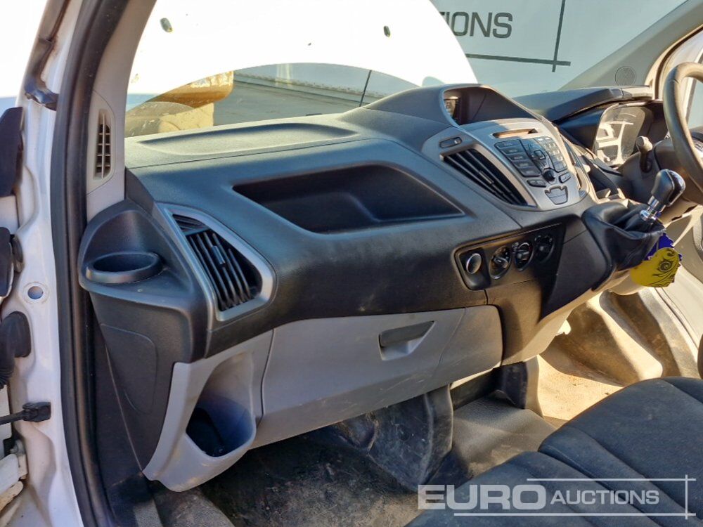 Véhicule utilitaire 2017 Ford Transit Custom: photos 22 Véhicule utilitaire 2017 Ford Transit Custom: photos 22