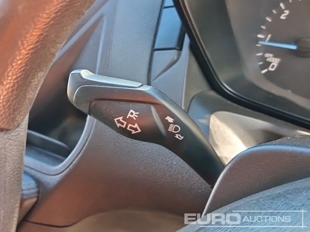 Véhicule utilitaire 2017 Ford Transit Custom: photos 32 Véhicule utilitaire 2017 Ford Transit Custom: photos 32