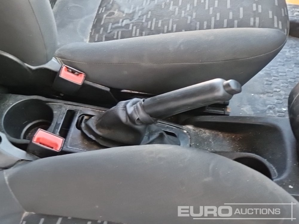 Véhicule utilitaire 2017 Vauxhall Combo: photos 24 Véhicule utilitaire 2017 Vauxhall Combo: photos 24