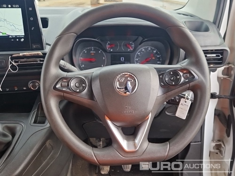 Véhicule utilitaire 2019 Vauxhall Combo: photos 30