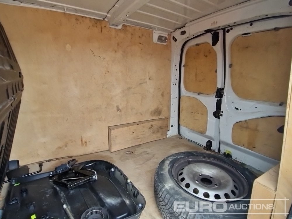 Véhicule utilitaire 2019 Vauxhall Combo: photos 14