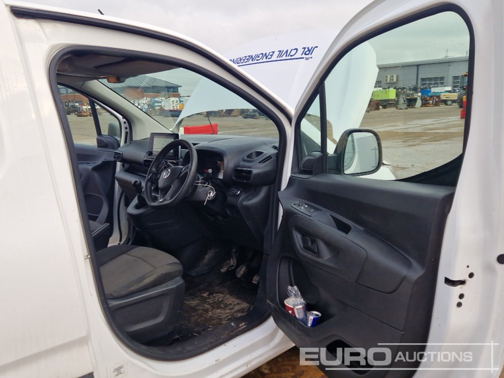 Véhicule utilitaire 2019 Vauxhall Combo: photos 22