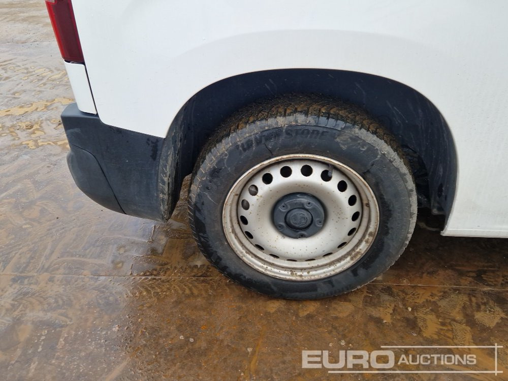 Véhicule utilitaire 2019 Vauxhall Combo: photos 11