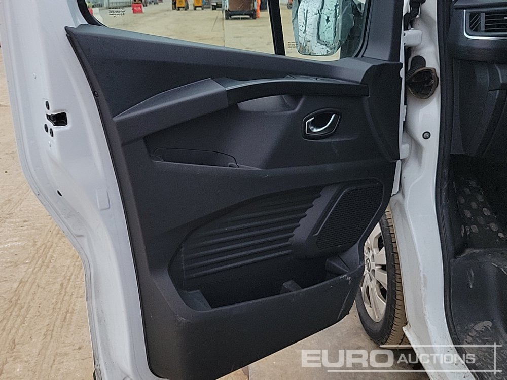 Véhicule utilitaire 2023 Nissan Primastar: photos 25