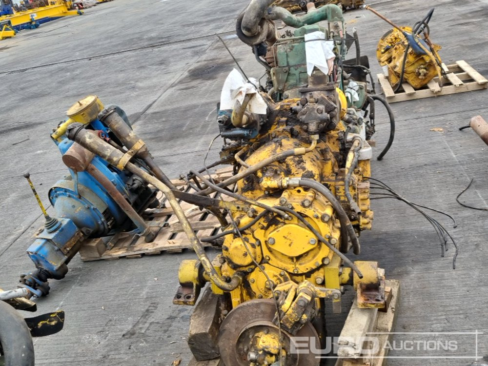 Volvo 6 Cylinder Engine, Gearbox, Pump - Moteur: photos 4 Volvo 6 Cylinder Engine, Gearbox, Pump - Moteur: photos 4