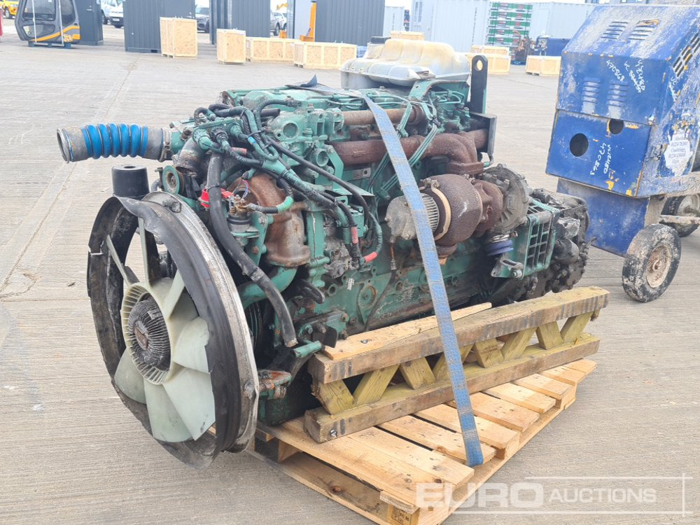 Volvo 6 Cylinder Engine, Gearbox - Moteur: photos 1 Volvo 6 Cylinder Engine, Gearbox - Moteur: photos 1