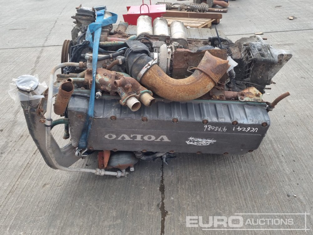 Volvo 6 Cylinder Engine - Moteur: photos 2 Volvo 6 Cylinder Engine - Moteur: photos 2