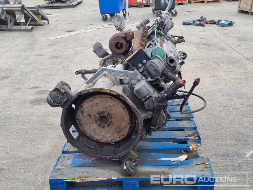 Volvo 6 Cylinder Engine - Moteur: photos 4 Volvo 6 Cylinder Engine - Moteur: photos 4