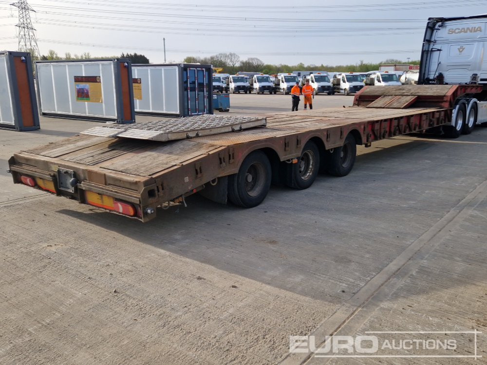 Wabco Tri Axle Step Frame Extendable Low Loader Trailer, Rear Steer Axle - Semi-remorque surbaissé: photos 5 Wabco Tri Axle Step Frame Extendable Low Loader Trailer, Rear Steer Axle - Semi-remorque surbaissé: photos 5
