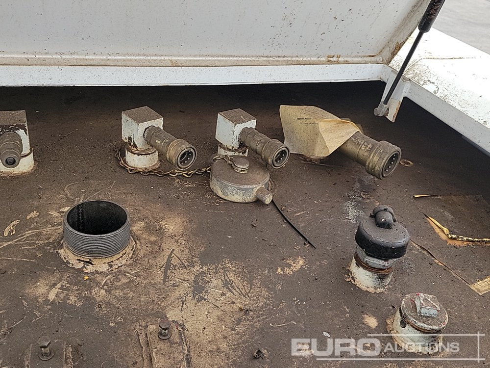 Cuve de stockage Western 3000 Litre Static Bunded Fuel Bowser: photos 11
