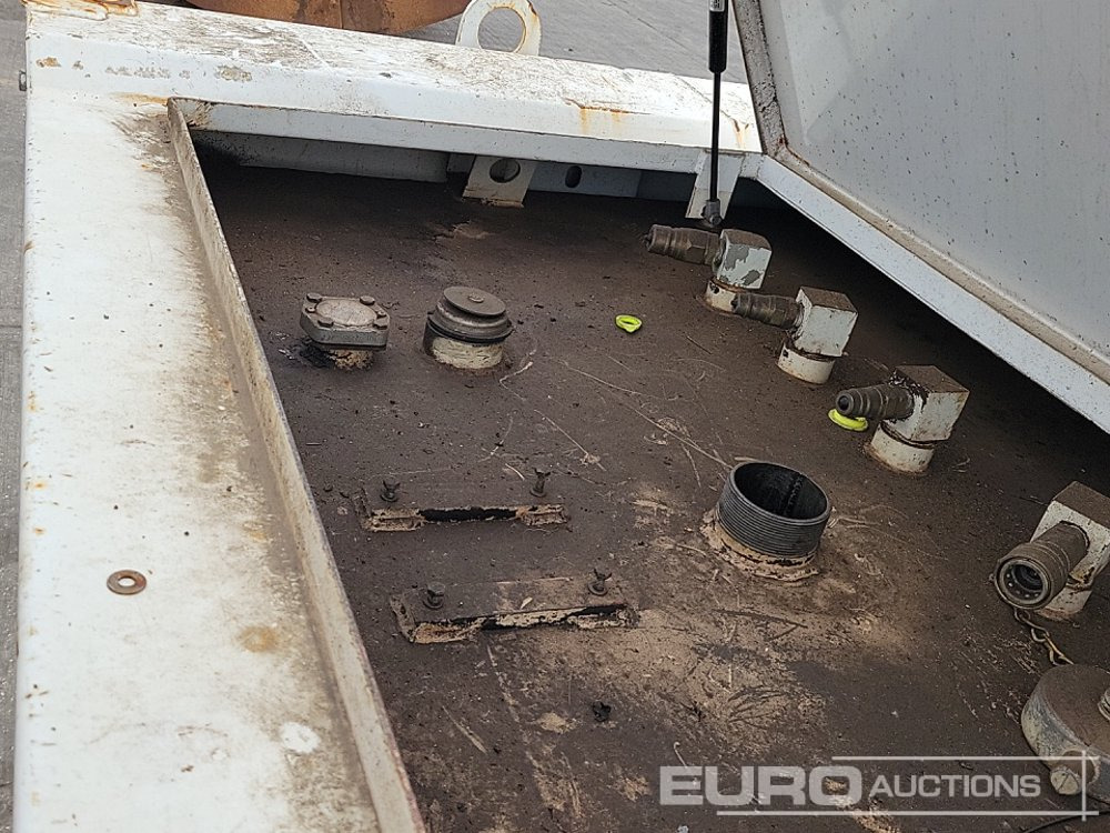Cuve de stockage Western 3000 Litre Static Bunded Fuel Bowser: photos 13
