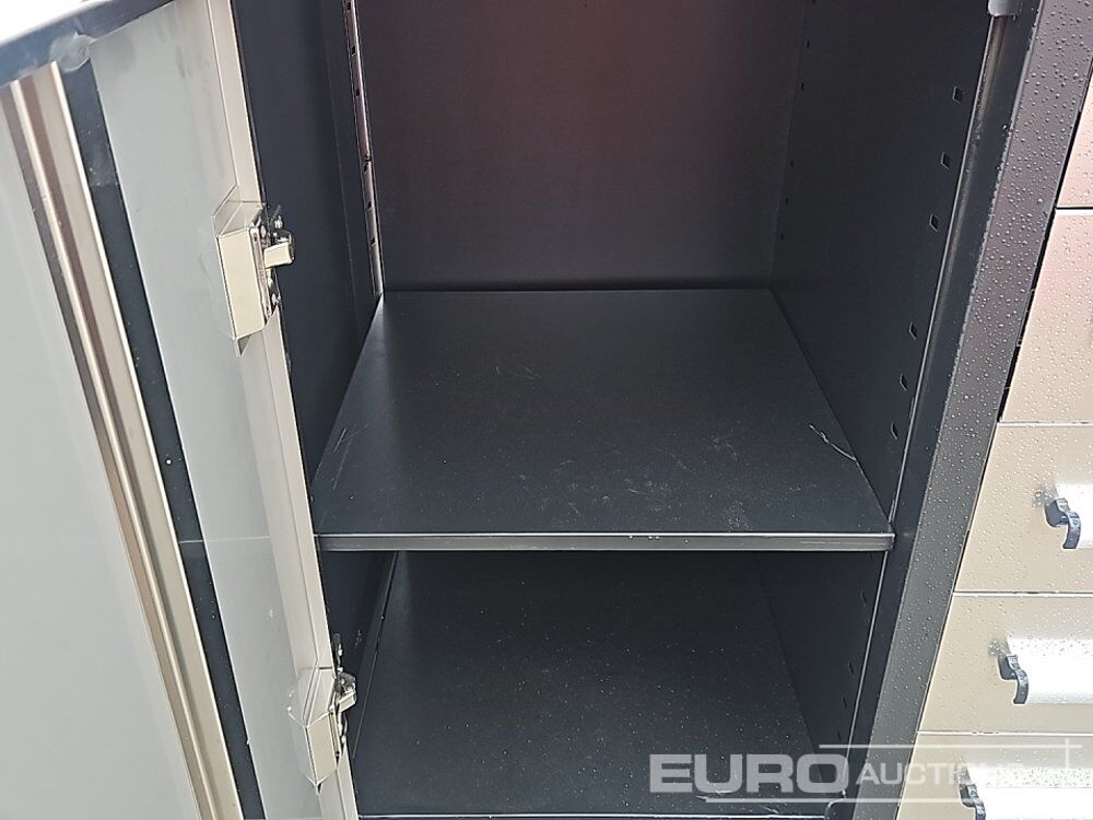 Matériel de chantier Work Bench: photos 22 Matériel de chantier Work Bench: photos 22