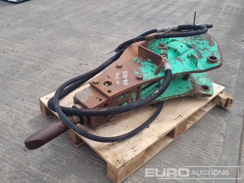 Hydraulic Breaker 45mm Pin to suit 4-6 Ton Excavator - Marteau hydraulique: photos 1 Hydraulic Breaker 45mm Pin to suit 4-6 Ton Excavator - Marteau hydraulique: photos 1
