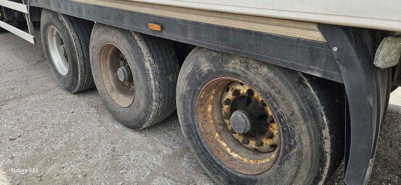 Montracon  - Semi-remorque frigorifique: photos 5 Montracon  - Semi-remorque frigorifique: photos 5