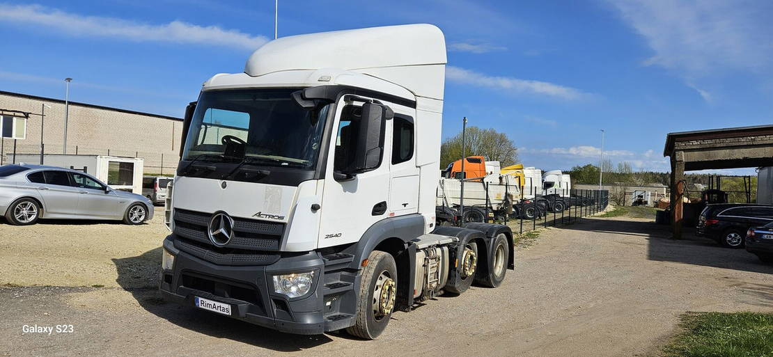 Mercedes-Benz Actros 2540  - Tracteur routier: photos 2 Mercedes-Benz Actros 2540  - Tracteur routier: photos 2