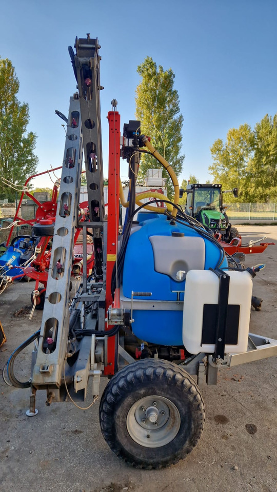 Botte da diserbo con barra usata GB 600 lt-12 mt - Matériel de jardinage: photos 3 Botte da diserbo con barra usata GB 600 lt-12 mt - Matériel de jardinage: photos 3