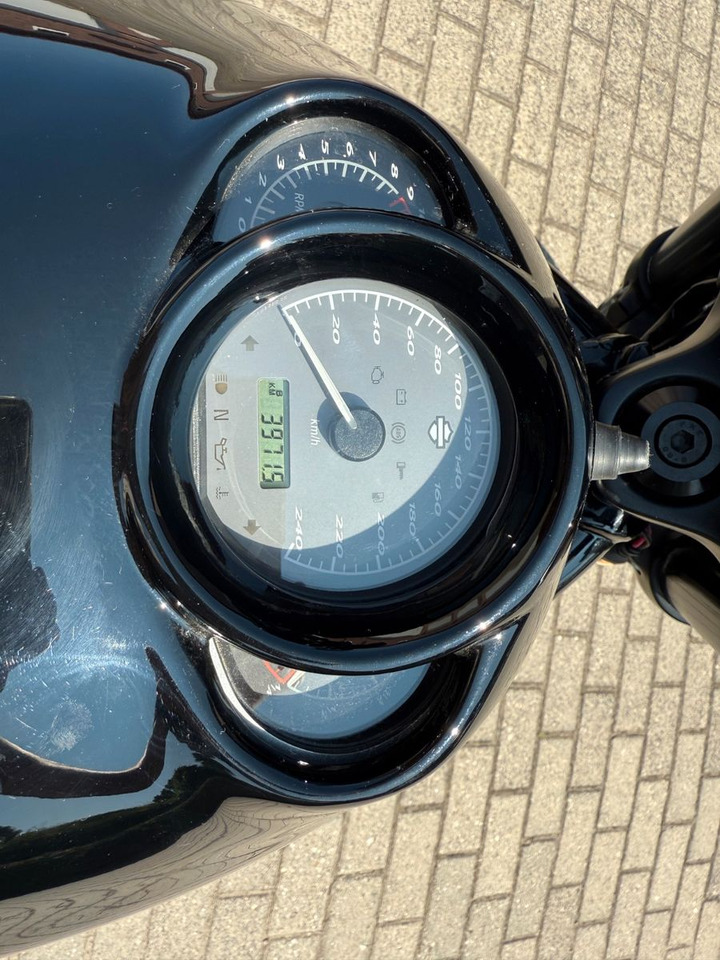 Motocyclette Harley-Davidson Night Rod: photos 11