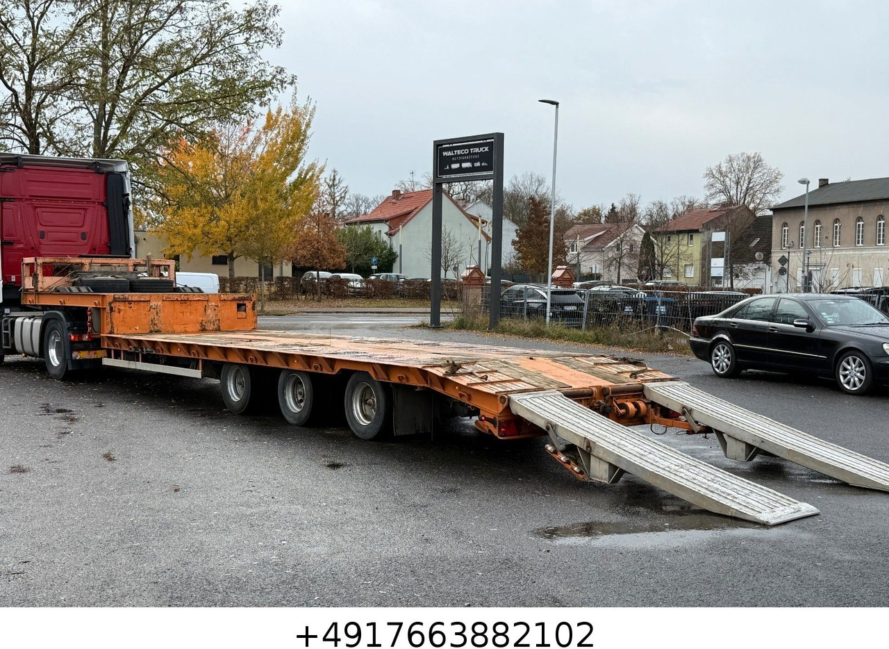 Möslein ST3/Teleskop 3.5m/Lenkachse/Rampen - Semi-remorque surbaissé: photos 2 Möslein ST3/Teleskop 3.5m/Lenkachse/Rampen - Semi-remorque surbaissé: photos 2