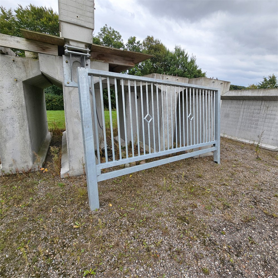 ABC 0001 - Outil/ Équipement: photos 3 ABC 0001 - Outil/ Équipement: photos 3