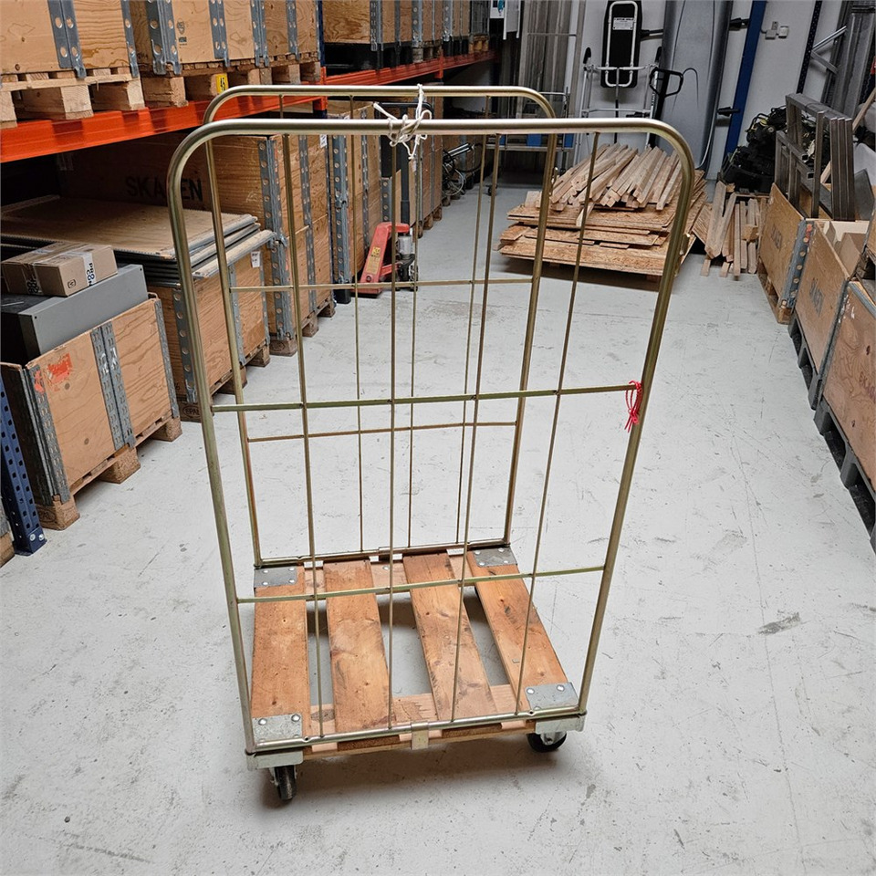 ABC 80/70/153 - Matériel de magasinage: photos 3 ABC 80/70/153 - Matériel de magasinage: photos 3