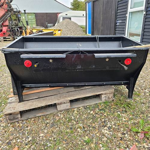 ABC Unknown - Epandeur de sable: photos 4 ABC Unknown - Epandeur de sable: photos 4