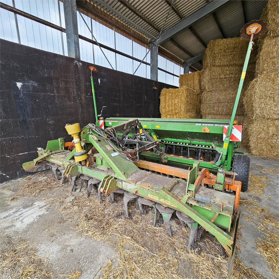 Amazone D9 4000 Super - KG 402 - Semoir/ Planteuse: photos 2 Amazone D9 4000 Super - KG 402 - Semoir/ Planteuse: photos 2