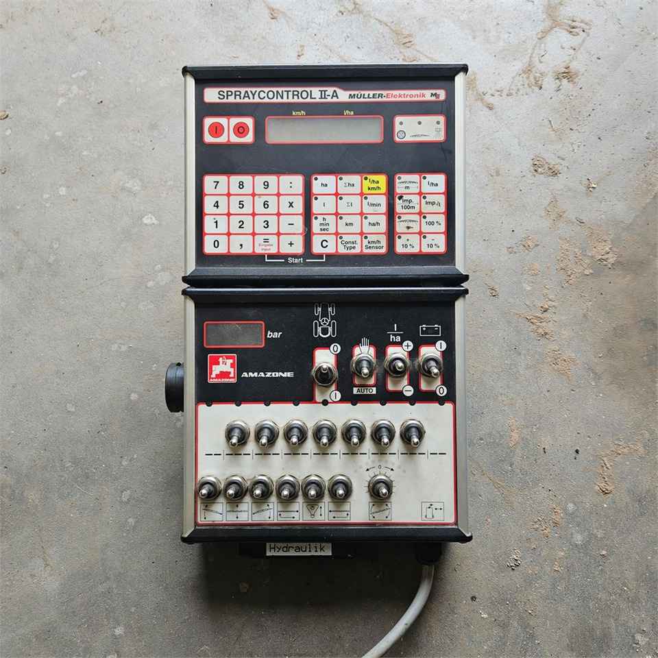 Amazone UF1200 - Pulvérisateur: photos 5 Amazone UF1200 - Pulvérisateur: photos 5