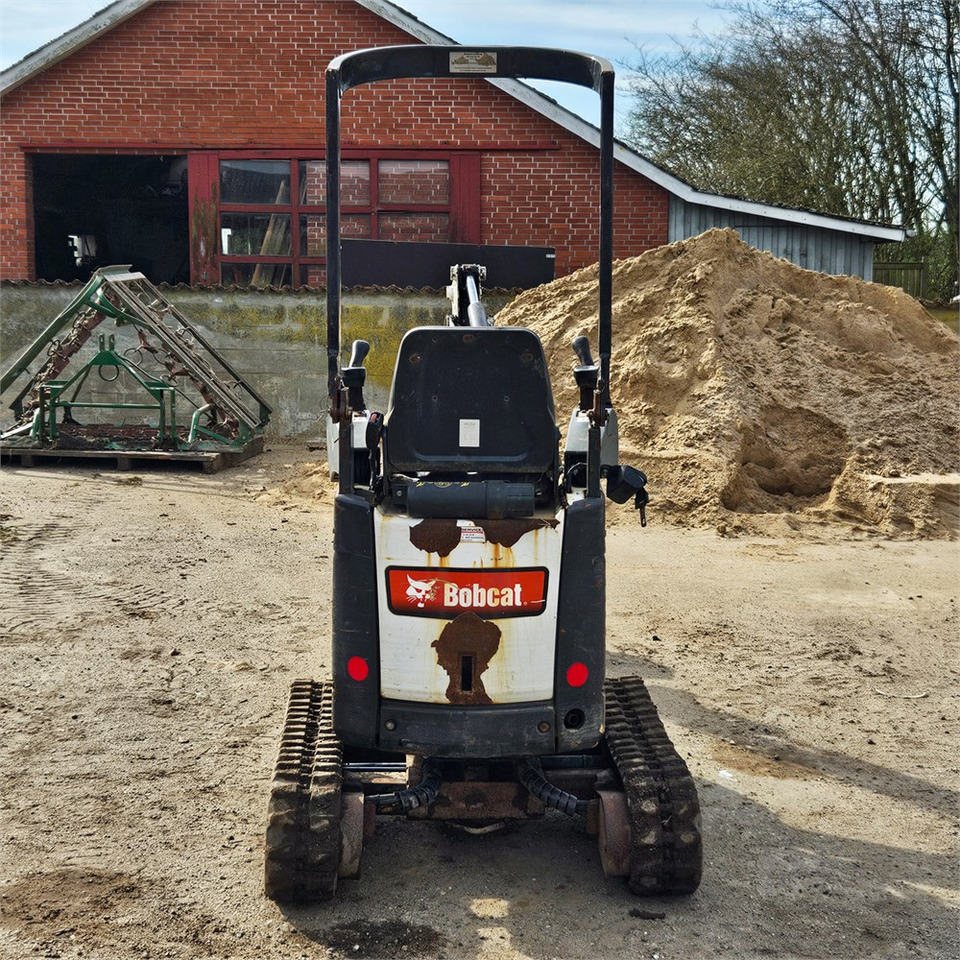 Bobcat E10 - Mini pelle: photos 4 Bobcat E10 - Mini pelle: photos 4