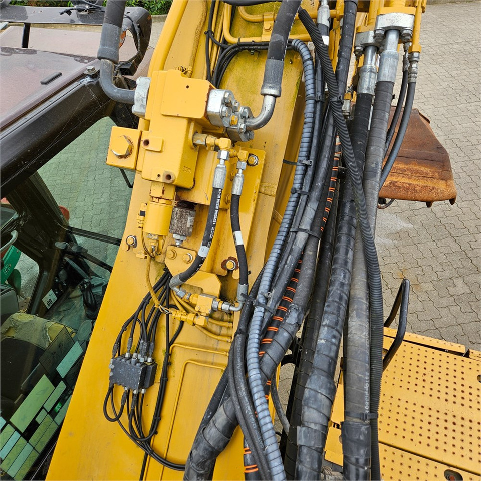 Pelle sur chenille Caterpillar 325 FLCR: photos 40