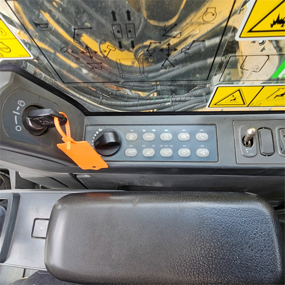 Pelle sur chenille Caterpillar 325 FLCR: photos 19