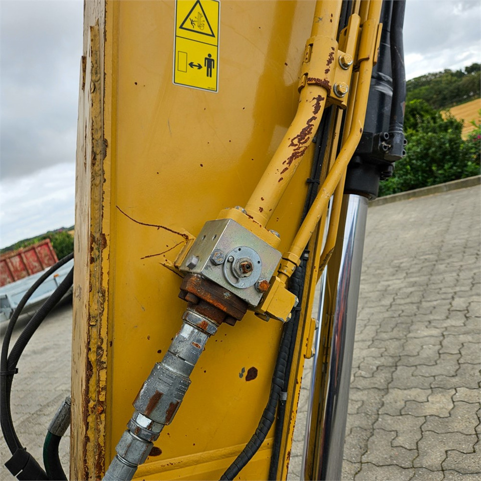 Pelle sur chenille Caterpillar 325 FLCR: photos 28