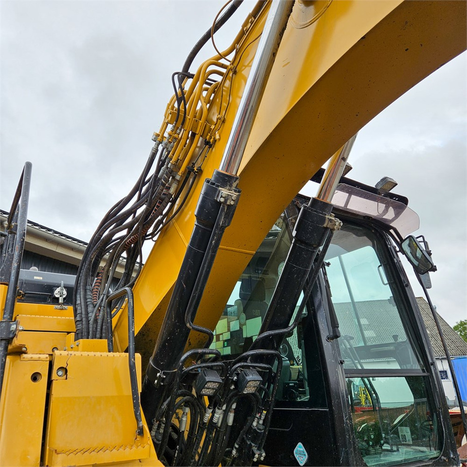 Pelle sur chenille Caterpillar 325 FLCR: photos 30