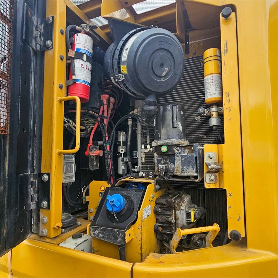 Pelle sur chenille Caterpillar 325 FLCR: photos 24