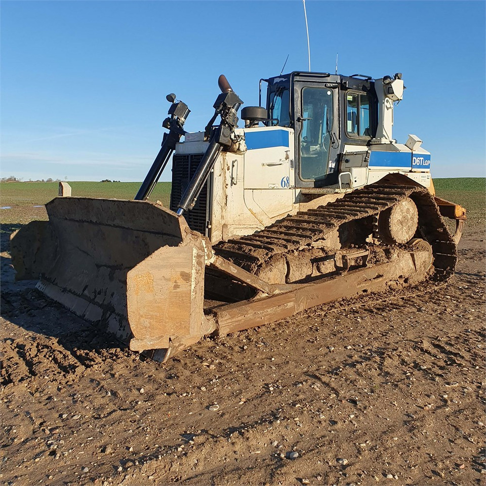 Caterpillar D6T LGP - Bulldozer: photos 4 Caterpillar D6T LGP - Bulldozer: photos 4