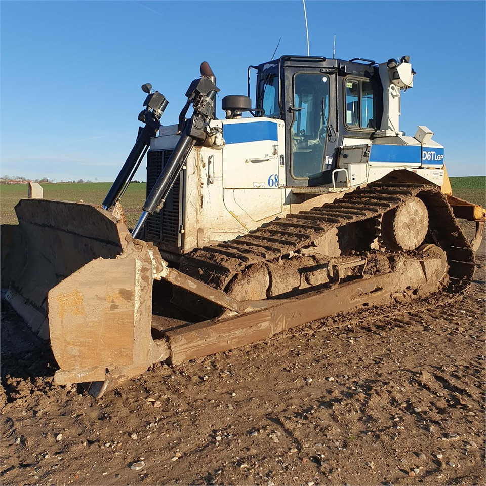 Caterpillar D6T LGP - Bulldozer: photos 2 Caterpillar D6T LGP - Bulldozer: photos 2