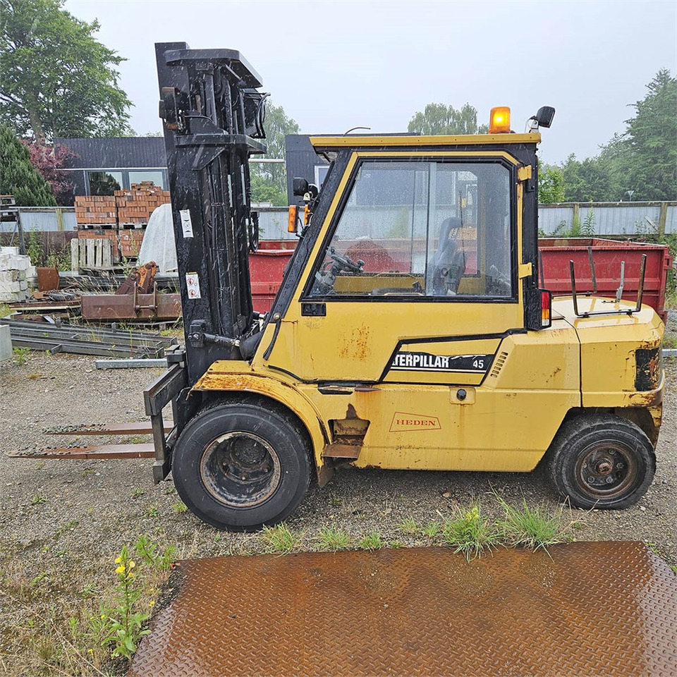 Caterpillar DP45 - Chariot élévateur: photos 2 Caterpillar DP45 - Chariot élévateur: photos 2