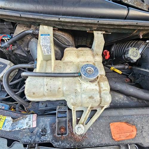 Transport de personnes Chevrolet Express Van 2500: photos 36