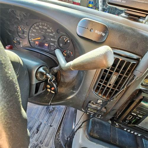 Transport de personnes Chevrolet Express Van 2500: photos 26
