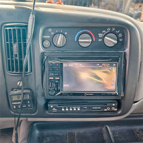 Transport de personnes Chevrolet Express Van 2500: photos 20