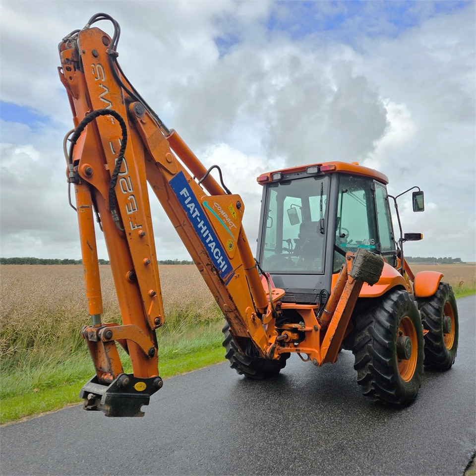 Tractopelle Fiat-Hitachi FB200-4PS: photos 6