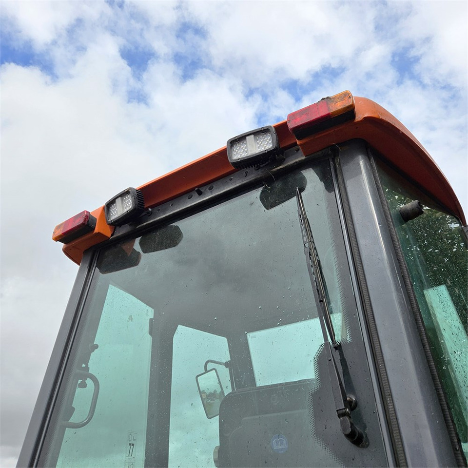 Tractopelle Fiat-Hitachi FB200-4PS: photos 34