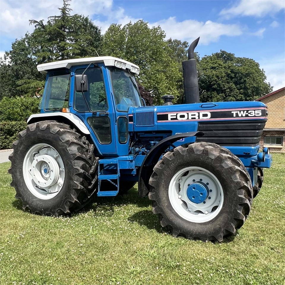 Ford TW 35 - Tracteur agricole: photos 2 Ford TW 35 - Tracteur agricole: photos 2