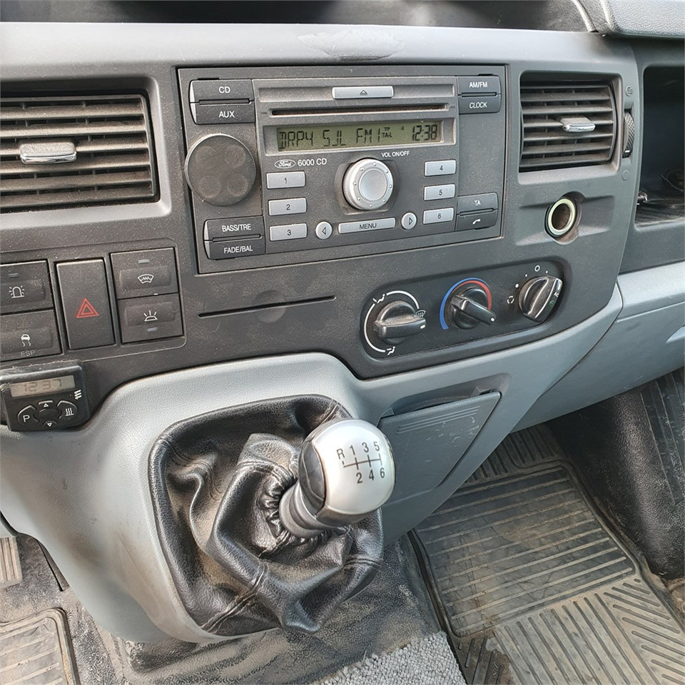 Ford Transit Van 2,4 Tdci 350m Rwd en crédit-bail Ford Transit Van 2,4 Tdci 350m Rwd: photos 10