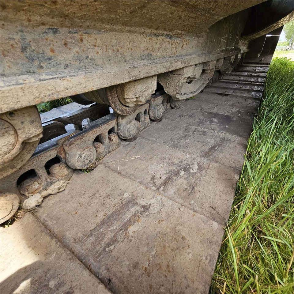 Pelle sur chenille Hitachi ZX130 LCN Zaxis: photos 49