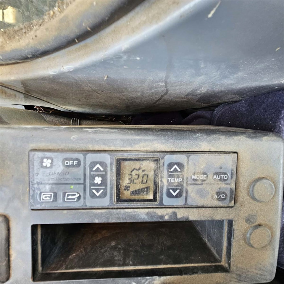 Pelle sur chenille Hitachi ZX130 LCN Zaxis: photos 19