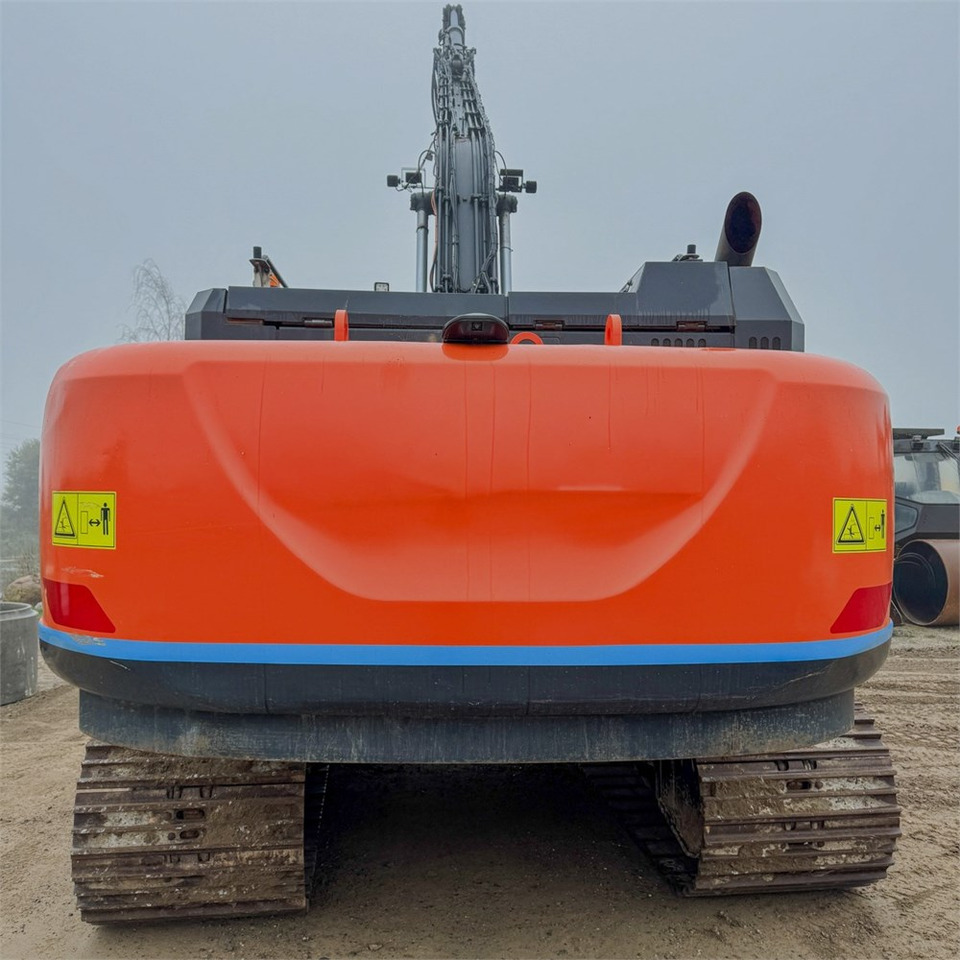 Hitachi ZX350 LC-6 - Pelle sur chenille: photos 5 Hitachi ZX350 LC-6 - Pelle sur chenille: photos 5