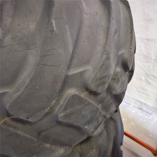 Hydrema Trelleborg 650/55B30.5. - Roue complète pour Engins de chantier: photos 4 Hydrema Trelleborg 650/55B30.5. - Roue complète pour Engins de chantier: photos 4