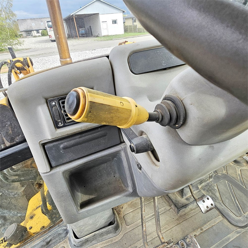 Tractopelle JCB 4 CX: photos 26
