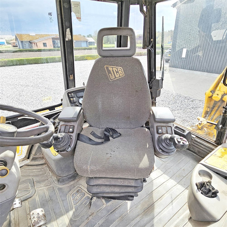 Tractopelle JCB 4 CX: photos 14